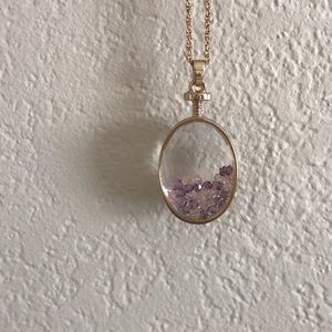 Bead pendent necklace